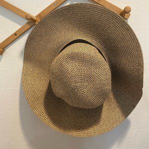 Floppy Woven Vacation Hat